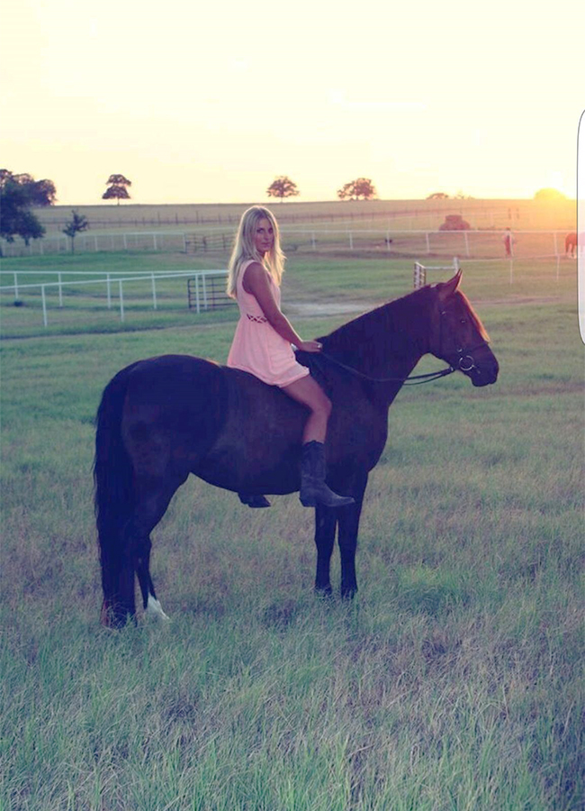 Sehnsuchtsort: Auf dem Pferdehof ihrer Gastfamilie fühlte sich Sannert so wohl, dass sie nach Ende ihres Auslandssemester mehrmals auf die Ranch zurückkehrte.